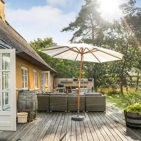 בית נופש Cozy In With Kitchen Højby